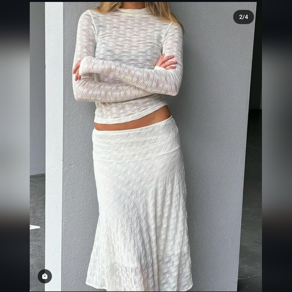 Rowie the Label Galo Flower Lace Top - Picture 5 of 8